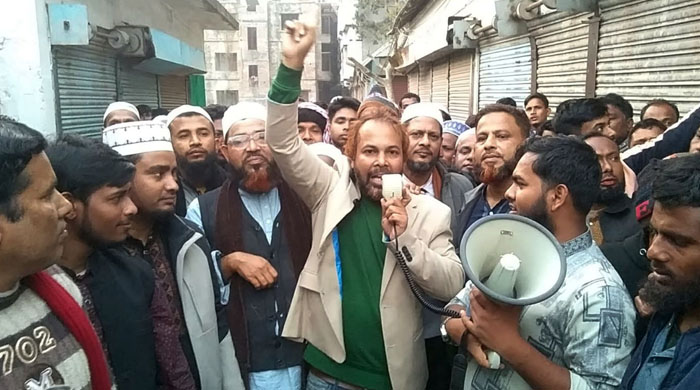  বালিয়াকান্দিতে এনসিপি’র প্রার্থী জামিল হিজাযীর শাপলা কলির পক্ষে গণ মিছিল